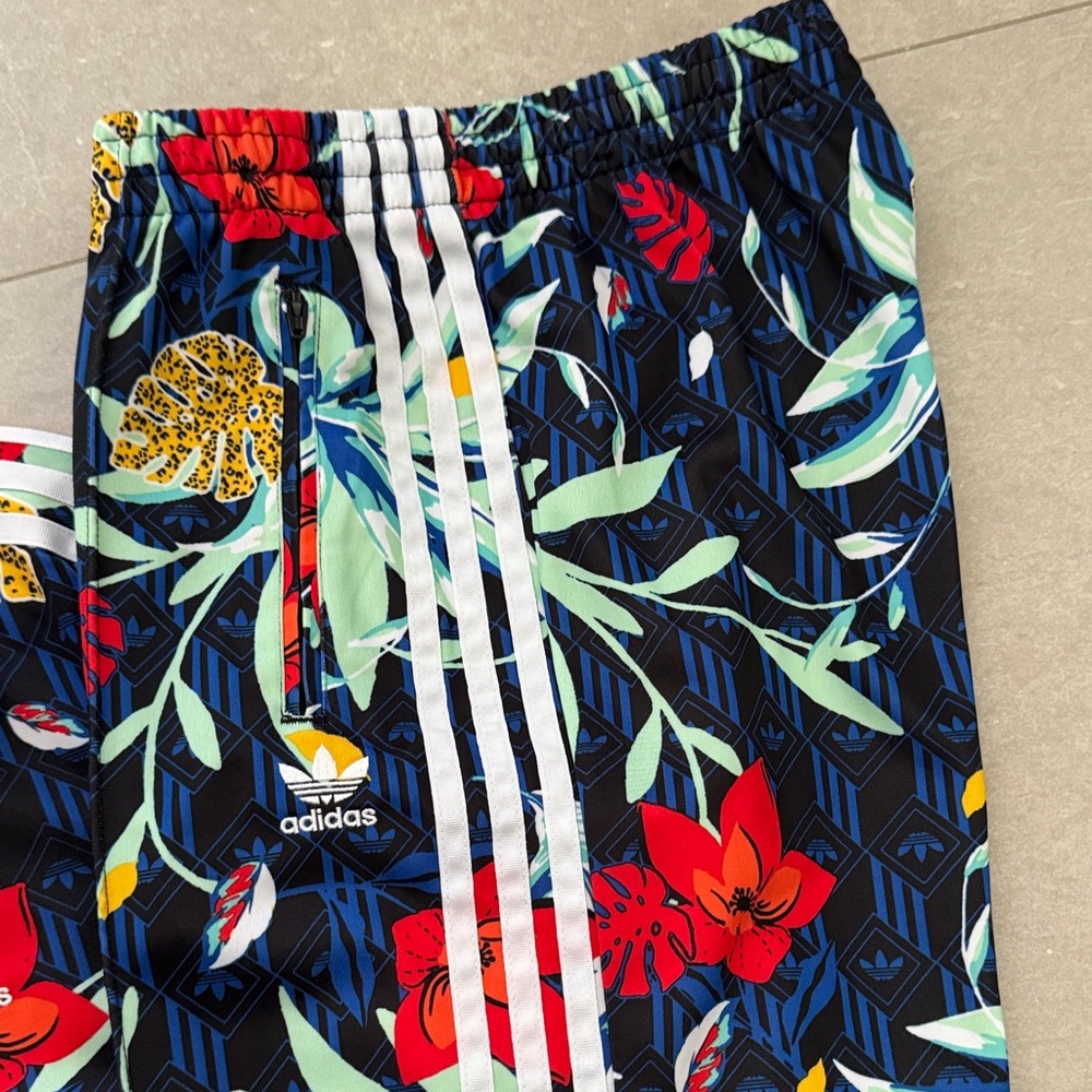 adidas Floral Navy Blue Red Track Jacket and Pants Set - Picture 4 of 13